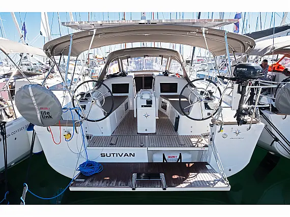 Sun Odyssey 415