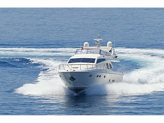 Pershing 56