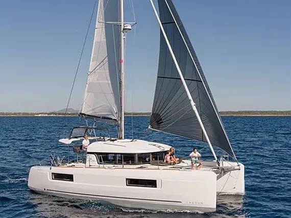 Lagoon 40