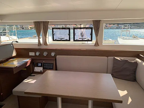 Lagoon 40 - Internal image