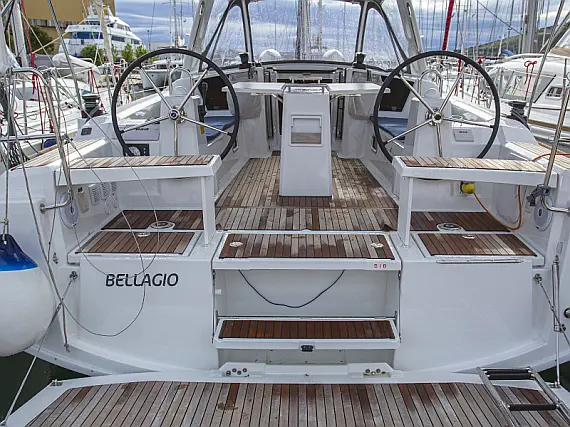 Oceanis 38.1