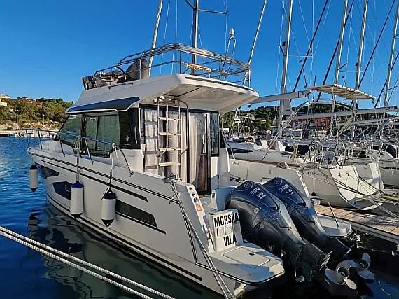 Merry Fisher 1095 FLY