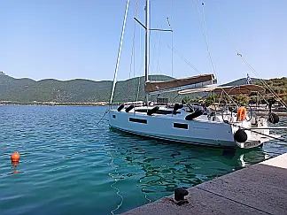 Sun Odyssey 410 - External image