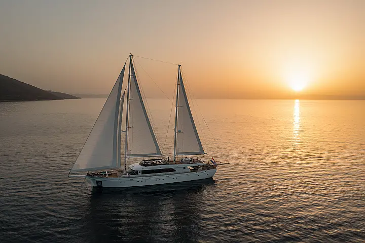 Luxury Sailing Yacht Love Story - 