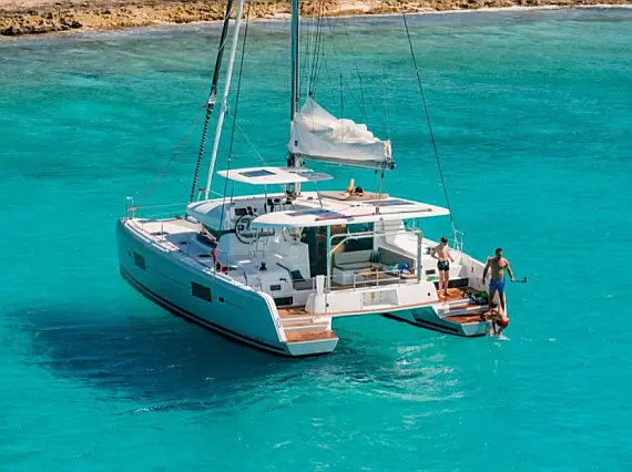 Lagoon 42