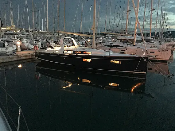 Oceanis 38.1