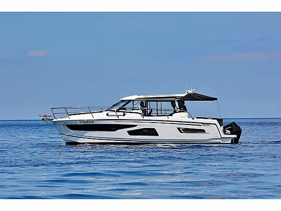 Merry Fisher 1095