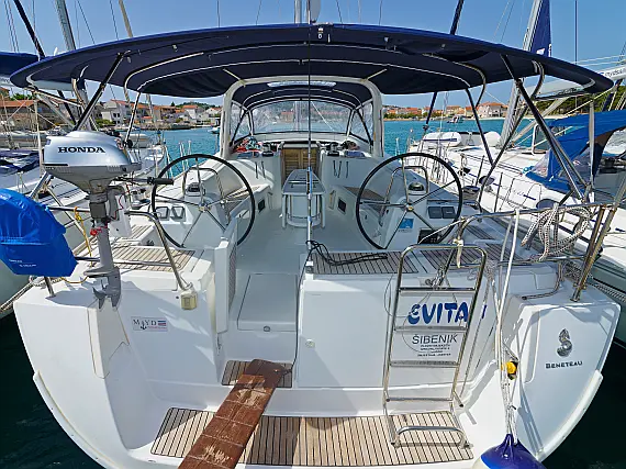 Oceanis 50 Family