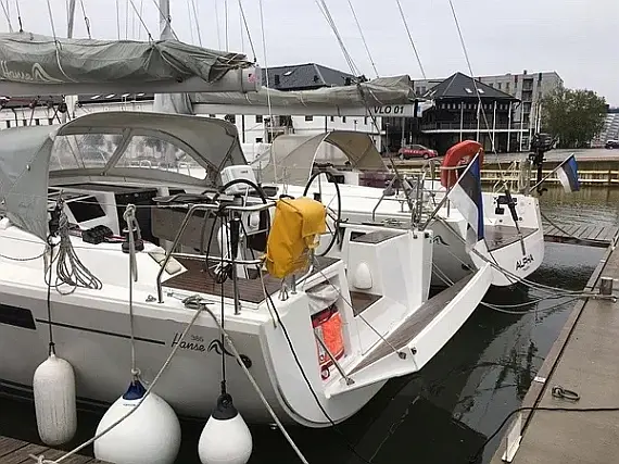 Hanse 385