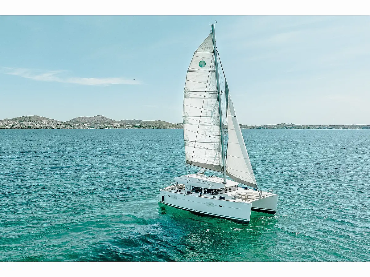 Lagoon 400 S2,  in Greece