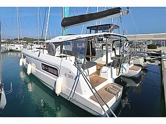 Lagoon 38 OWNER VERSION - External image