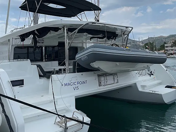 Lagoon 46 Fly - Immagine esterna