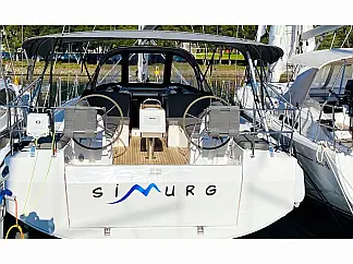Bavaria C38 - External image