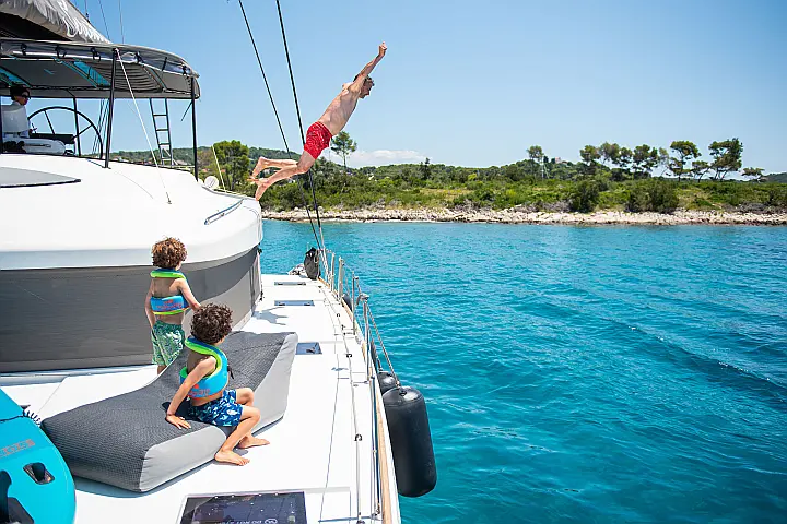 Lagoon 52 - 