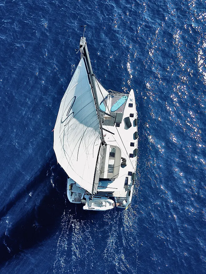 Lagoon 52 - 