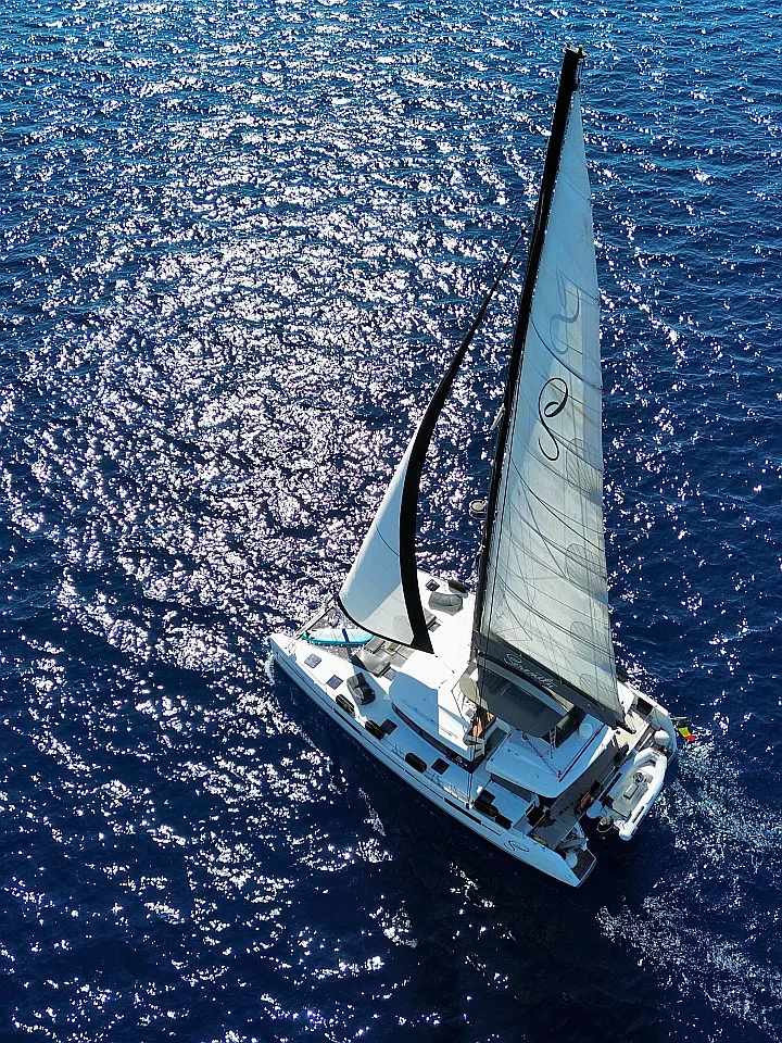 Lagoon 52 - 