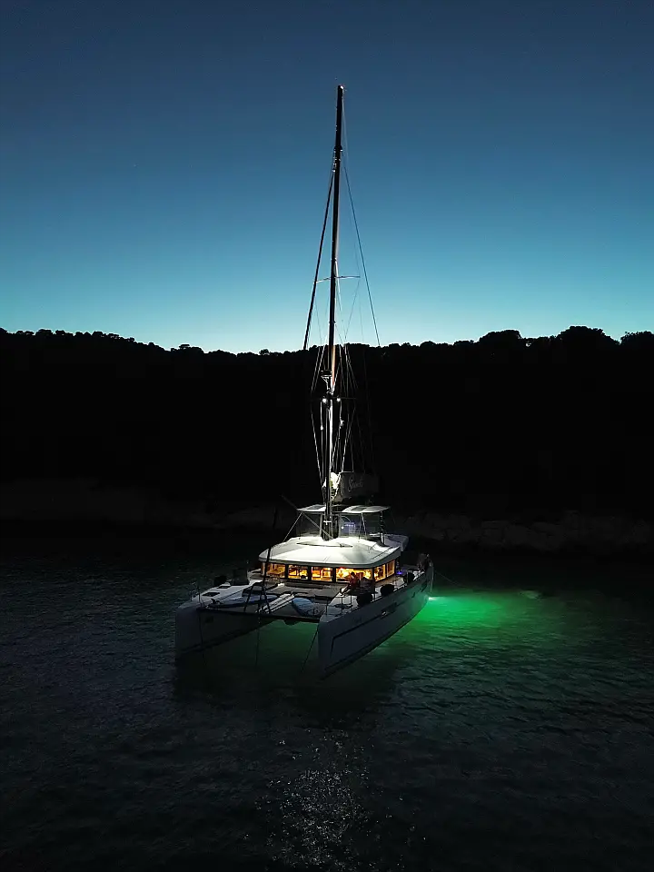 Lagoon 52 - 