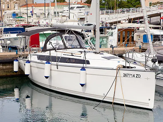 Bavaria Cruiser 34 Style
