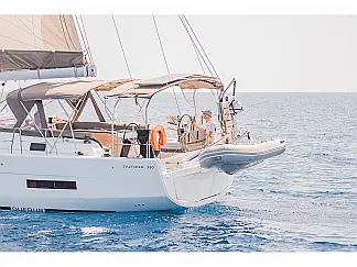 Dufour 530 - External image