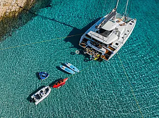 Lagoon 50 - External image