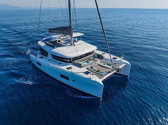 Lagoon 42