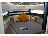Jeanneau DB/37 - Internal image