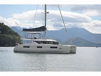 Lagoon 46  - External image