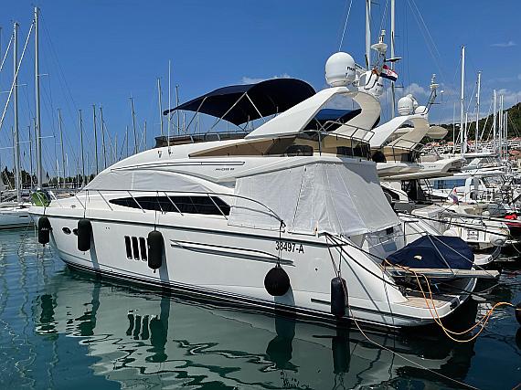 Princess 62