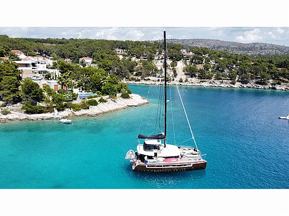 Lagoon 50