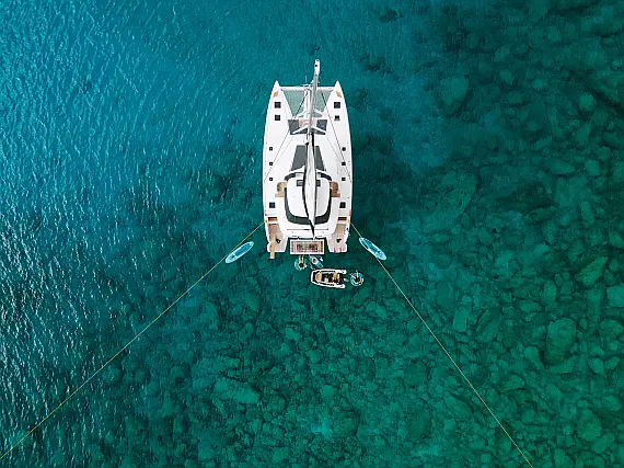Lagoon 51 