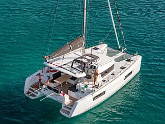 Lagoon 40 - External image
