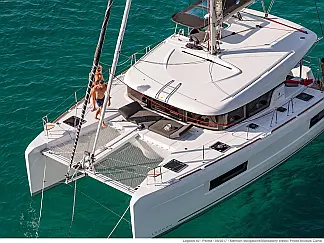 Lagoon 40 - External image