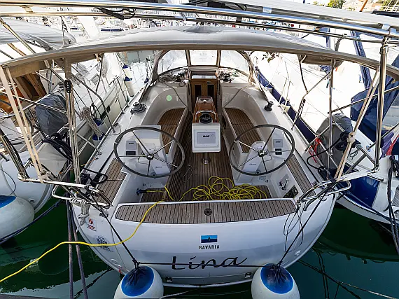 Bavaria Cruiser 34 Style - External image