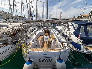 Bavaria Cruiser 34 Style - External image