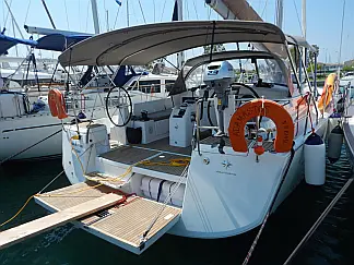 Sun Odyssey 490 - External image