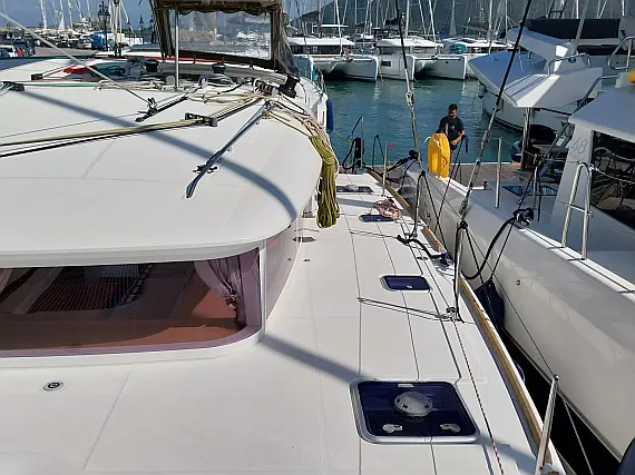 Lagoon 400 S2