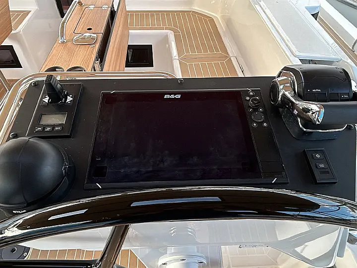 Bavaria C46 - 