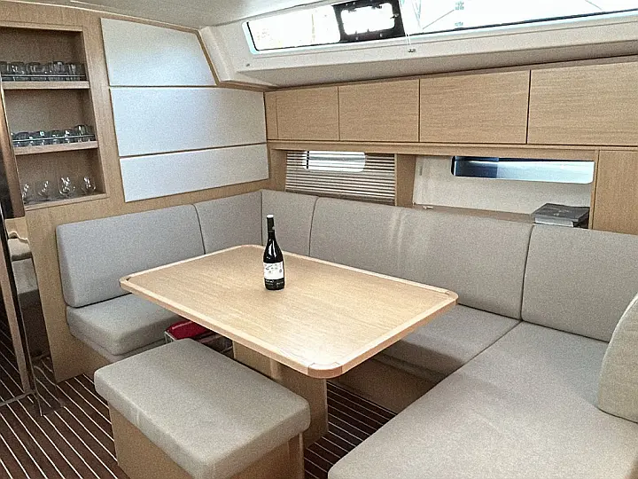 Bavaria C46 - 