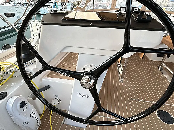 Bavaria C46 - 