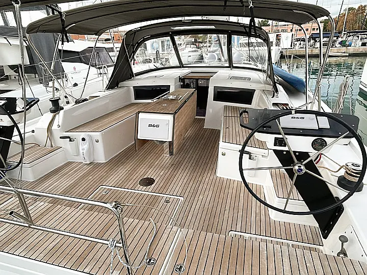 Dufour 470 - 