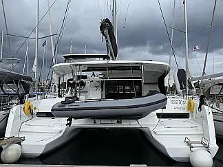 Lagoon 42 - External image