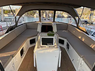 Jeanneau 54 - External image