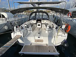 Bavaria C42 - External image