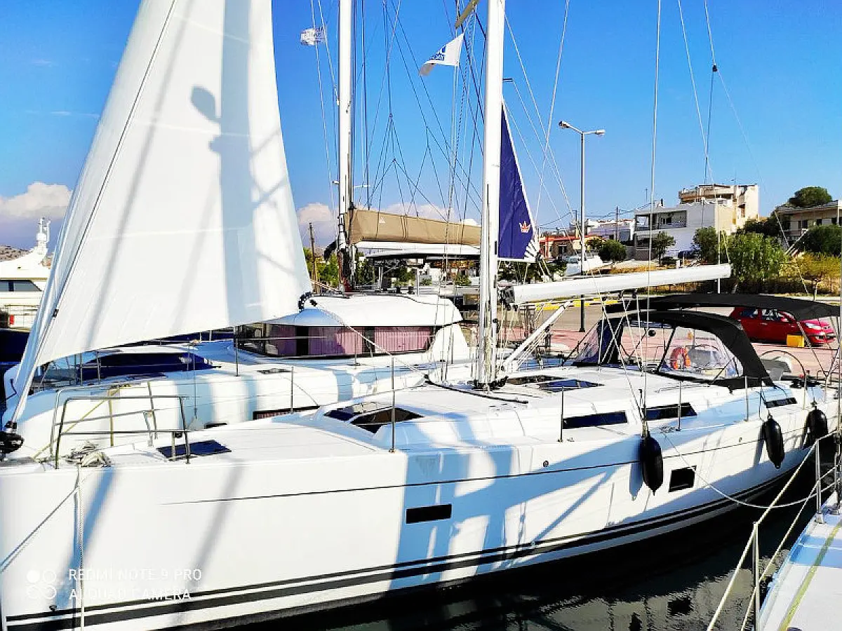 Hanse 458,  in Greece