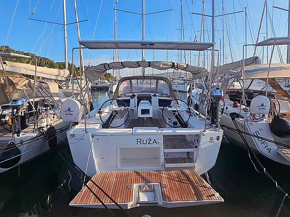 Dufour 390 Grand Large