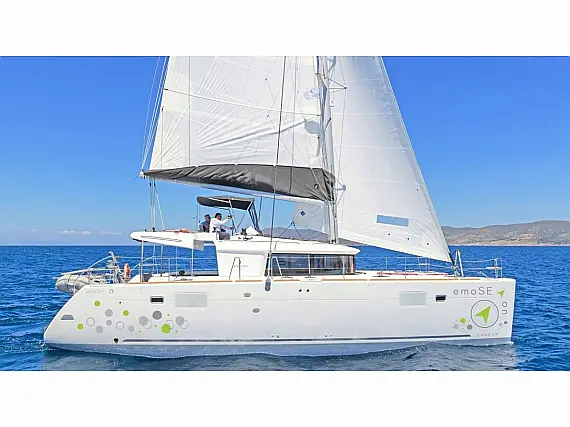 Lagoon 450 Fly