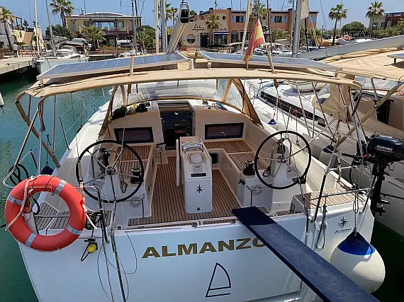 Sun Odyssey 440
