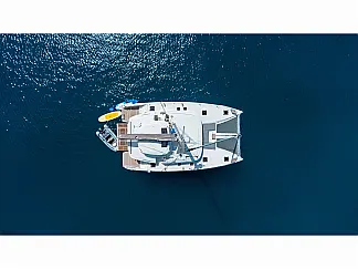 Lagoon 46  - External image