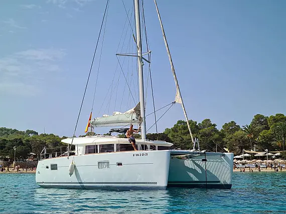 Lagoon 400