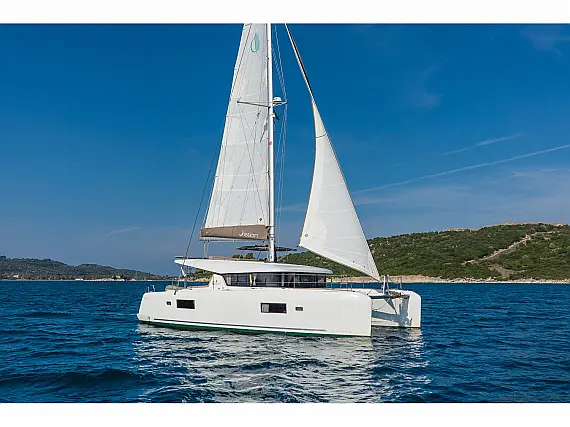 Lagoon 42 A/C & GEN